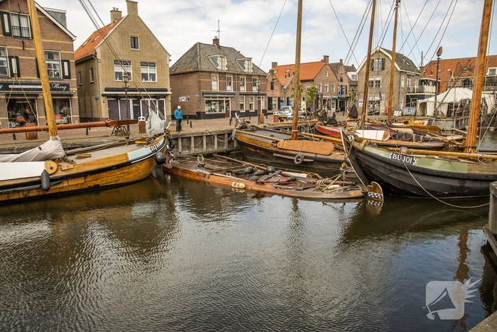 Eeuwenoude botter zinkt door mogelijk faalende pompen