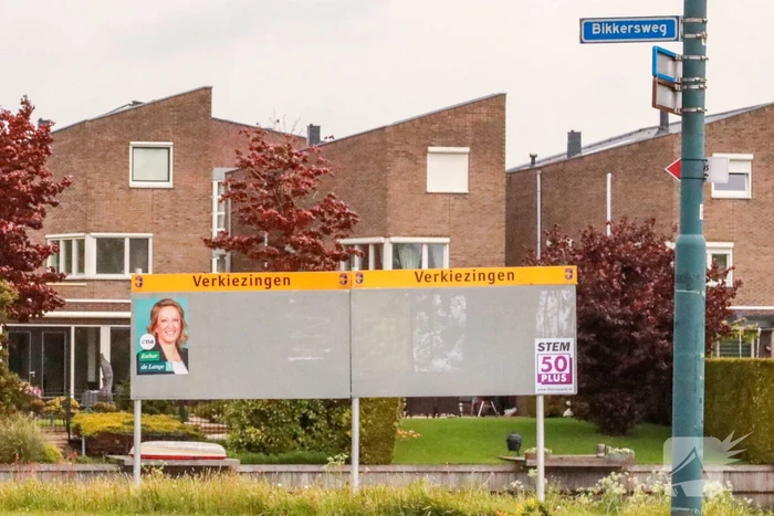 Start beplakking stembord voor Europese parlementsverkiezingen