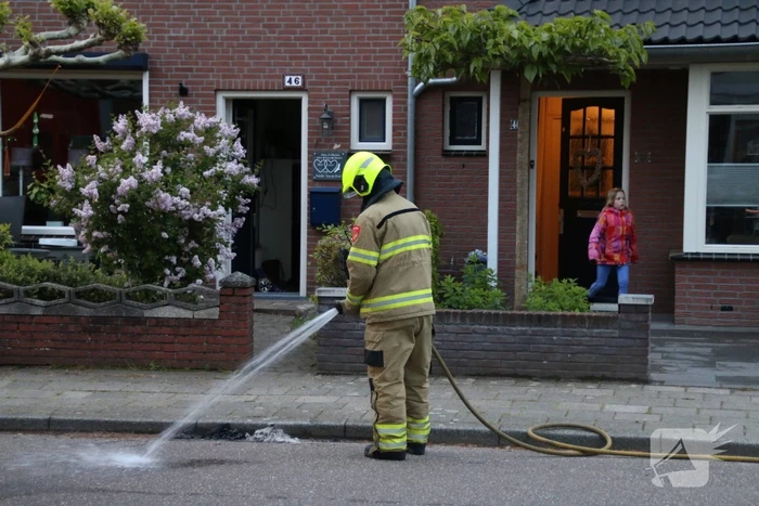 Brand in schoorsteen van woning
