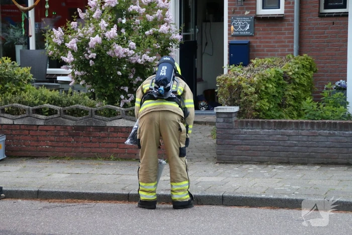 Brand in schoorsteen van woning