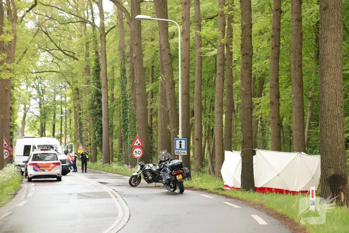 Lesmotorrijdster (31) overleden bij eenzijdig ongeval
