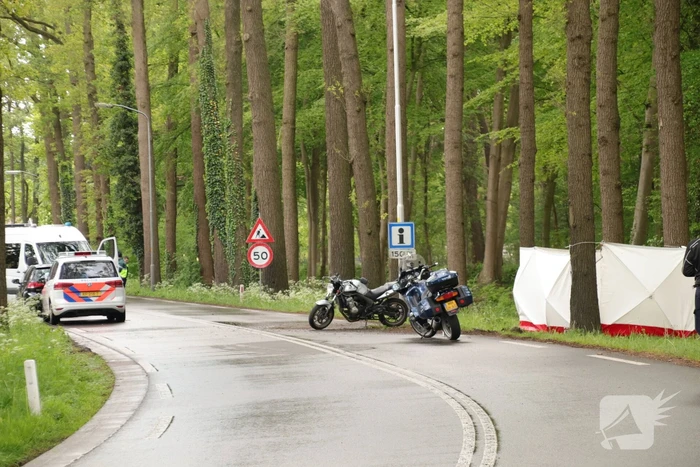 Lesmotorrijdster (31) overleden bij eenzijdig ongeval