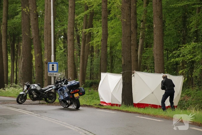 Lesmotorrijdster (31) overleden bij eenzijdig ongeval