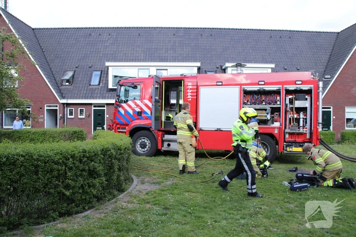 Afzuigkap in brand door frituurpan