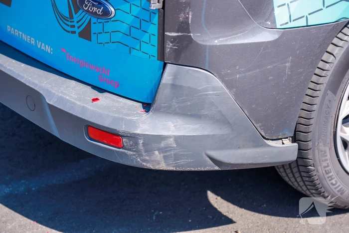 Automobiliste gewond op parkeerplaats