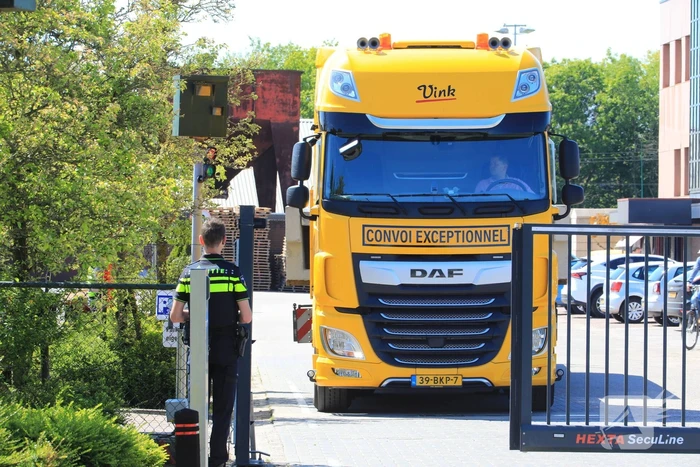 Politie doorzoekt vier locaties van afval- en grondbewerkingsbedrijf Vink