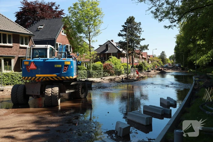 Waterleiding gesprongen door graafwerkzaamheden