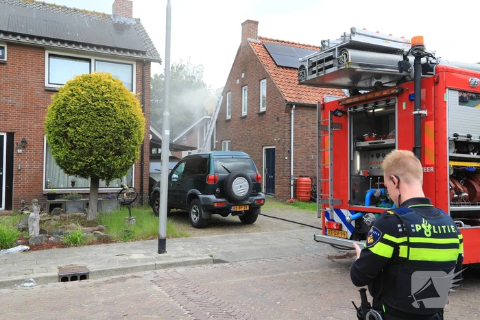 Veel rook bij brand in woning