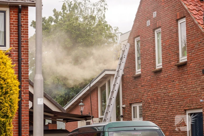 Veel rook bij brand in woning