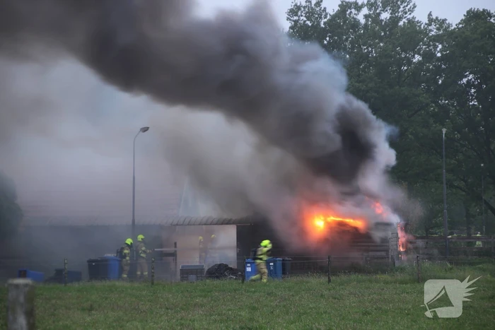 Schuur verwoest door brand