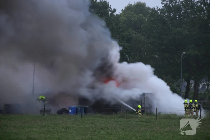 Schuur verwoest door brand