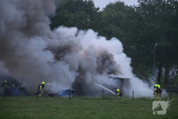 Schuur verwoest door brand