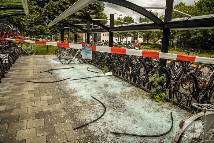 Getuigen gezocht vernieling fietsenstalling