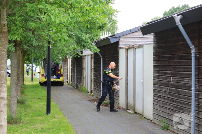Man gewond na val van dak