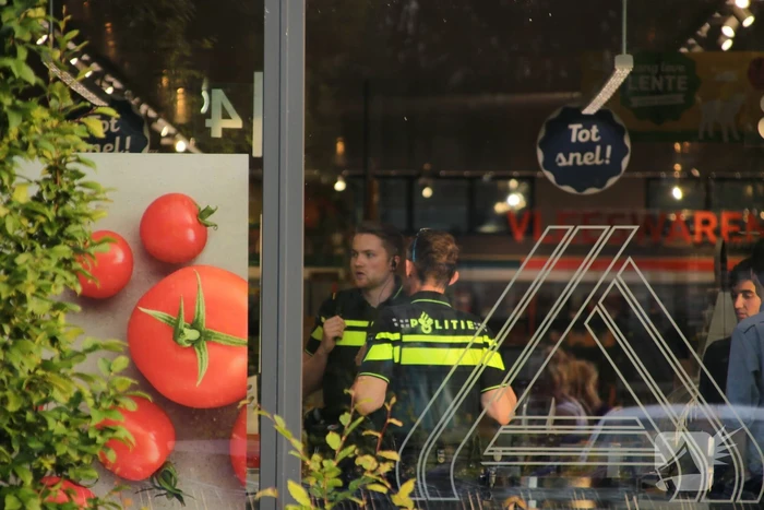 Dader vlucht na overval op Aldi