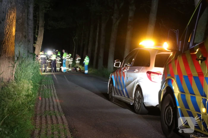 Gewonde bestuurder vlucht na crash