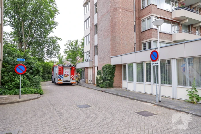 Verdieping blank door waterlek in woning