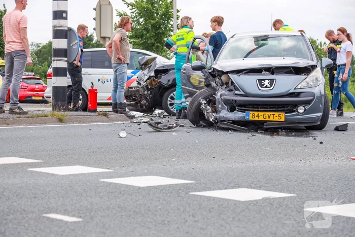 Gewonde bij ongeval op kruising