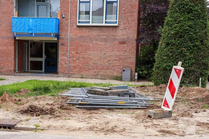 Boom omgeknakt door storm