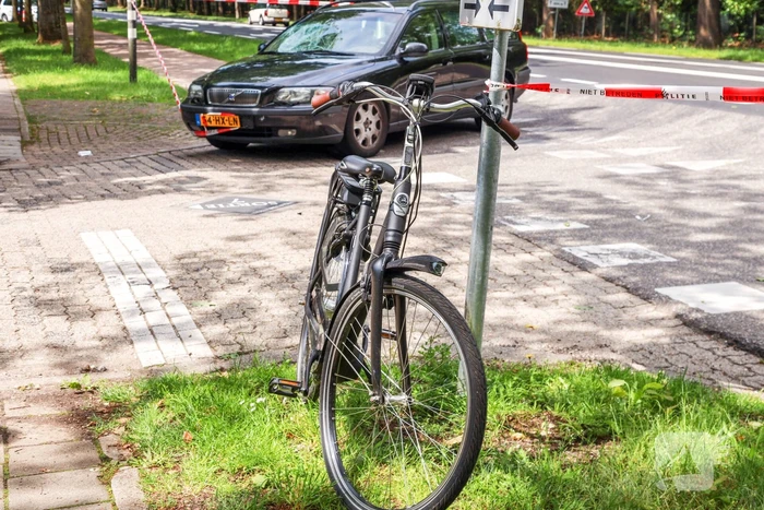 Overstekende fietser aangereden
