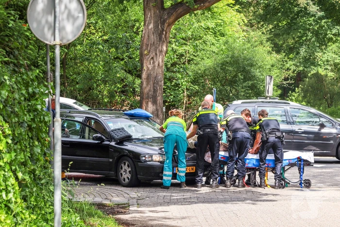 Overstekende fietser aangereden