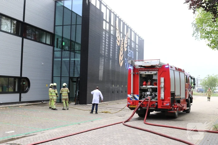 Bedrijfspand SanoRice ontruimd door brand