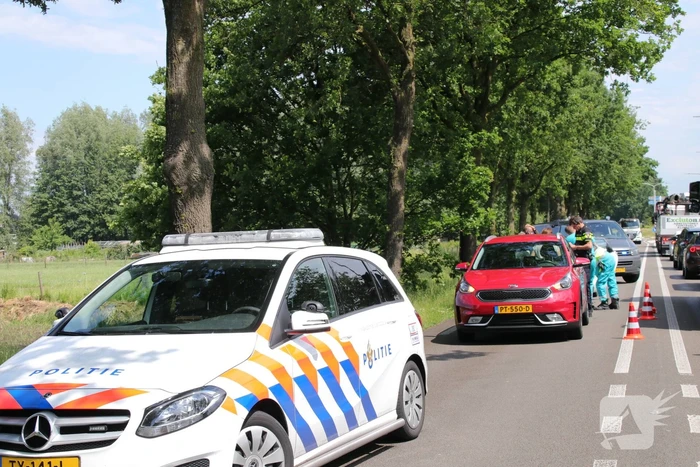 Nekklachten bij aanrijding met drie auto's