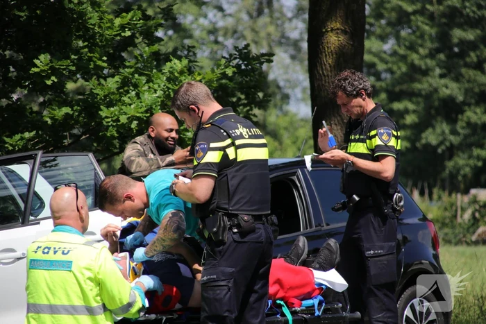 Nekklachten bij aanrijding met drie auto's