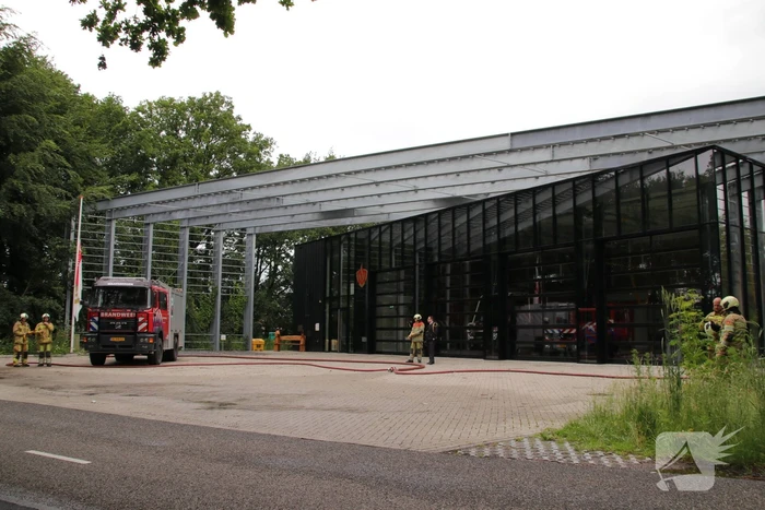 Herdenking omgekomen brandweerlieden bij kazerne Maarsbergen