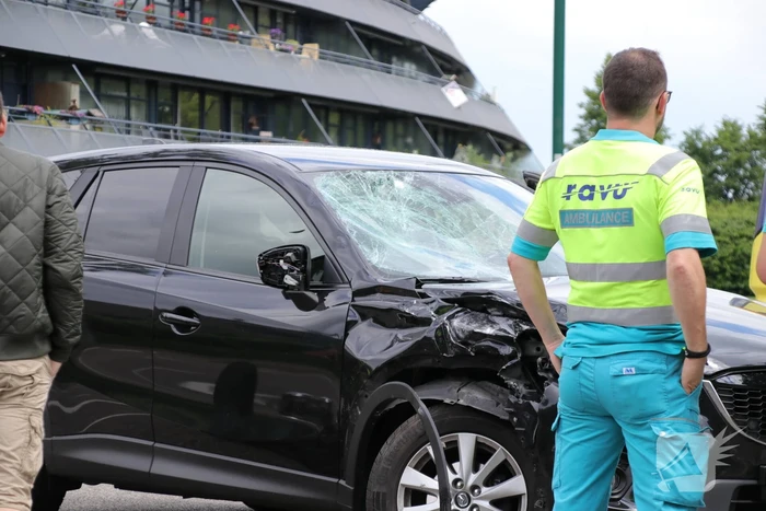 Motorrijder gewond bij botsing met een auto