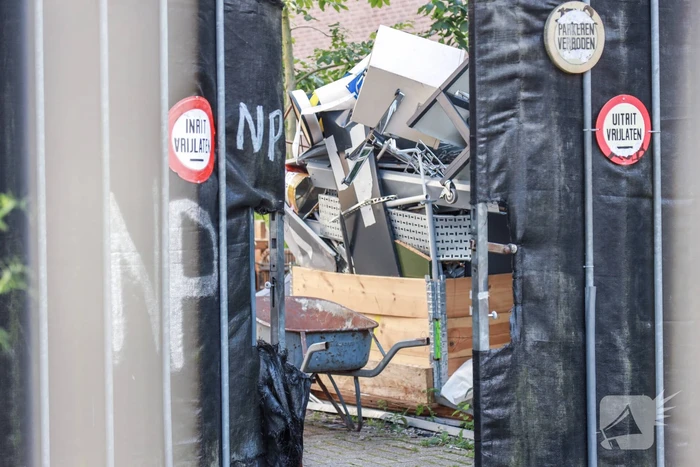 Veel troep achtergebleven na ontruiming kraakpand