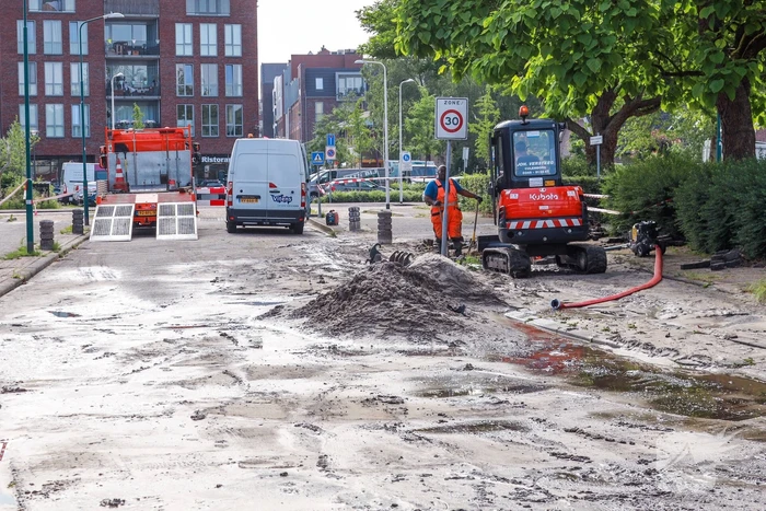 waterlekkage burgemeester de beaufortweg leusden