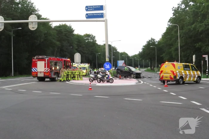 Zeer ernstige ongeval tussen twee voertuigen