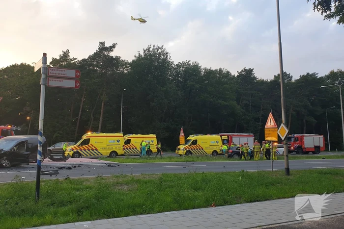 Zeer ernstige ongeval tussen twee voertuigen