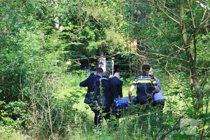 Stoffelijk overschot aangetroffen in bos