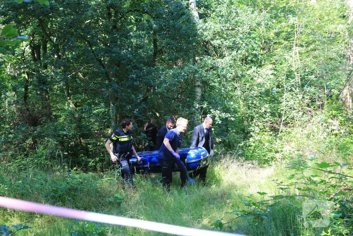 Stoffelijk overschot aangetroffen in bos