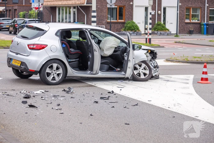Veel schade bij aanrijding