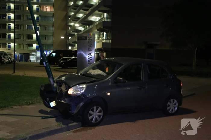Auto total loss na uitwijkmanoeuvre