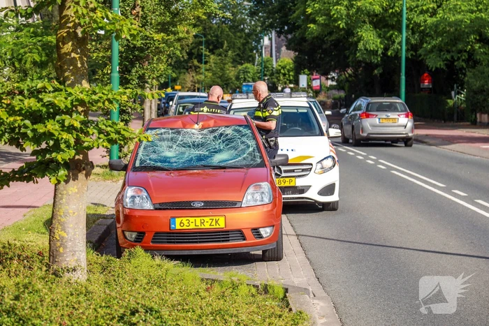37-jarige voetganger ernstig gewond na aanrijding