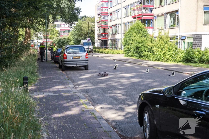 37-jarige voetganger ernstig gewond na aanrijding