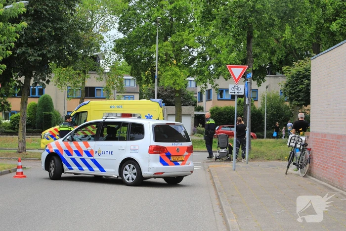 Overstekende fietsster aangereden