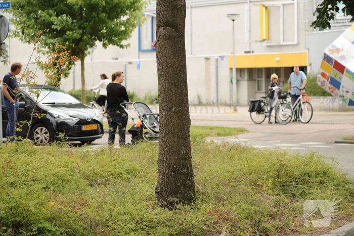 Overstekende fietsster aangereden