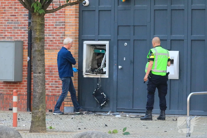 Plofkraak ABN AMRO pinautomaat