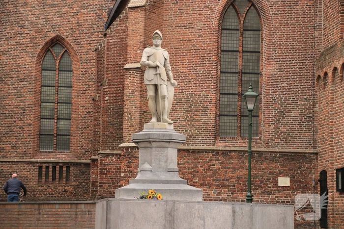 Sterfdag nationale held Jan van Schaffelaar