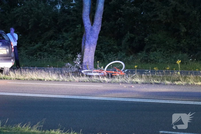 Fietser zwaargewond bij aanrijding met auto