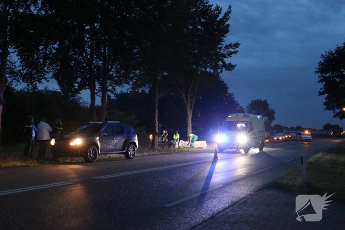 Fietser zwaargewond bij aanrijding met auto