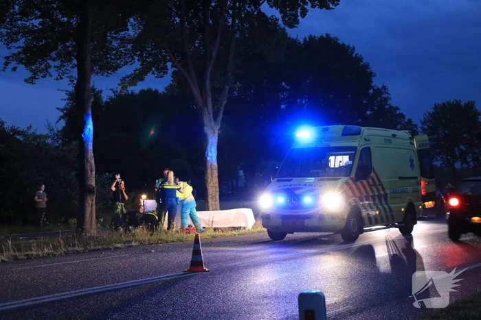 Fietser zwaargewond bij aanrijding met auto