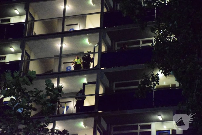 Twee personen ademen rook in bij brand in flat