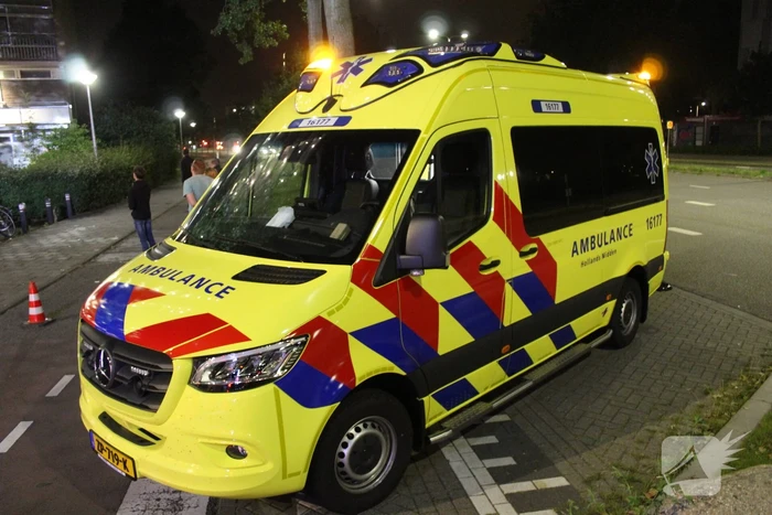 Twee personen ademen rook in bij brand in flat