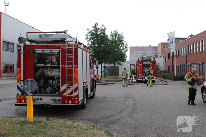 Veel rook bij brand stroomhuis